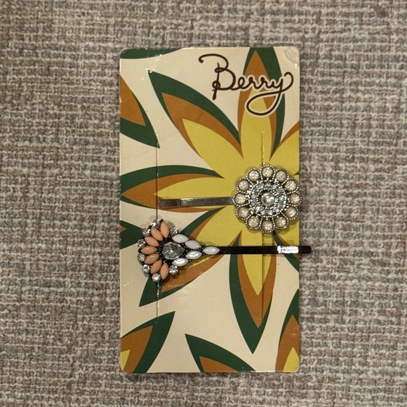 Berry Accessories - Berry Hair Pin Set